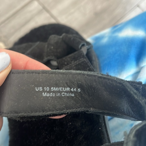 New!! Vince genuine shearling men's sandals - Picture 5 of 5